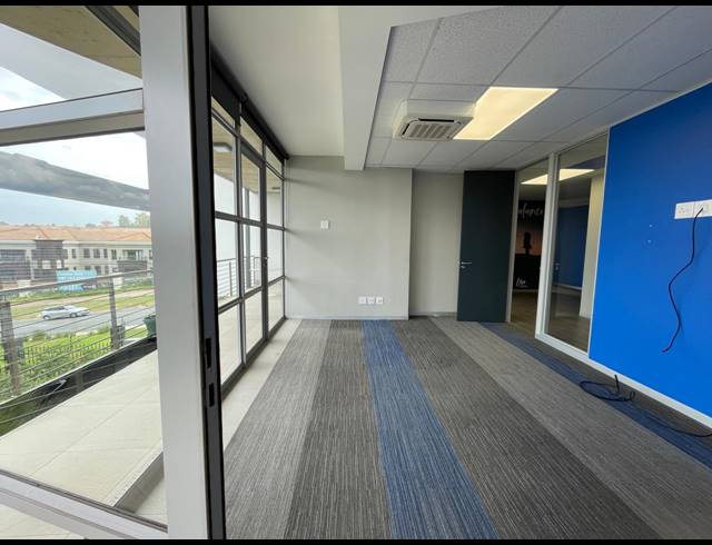 358M² OFFICE TO LET IN BRYANSTON